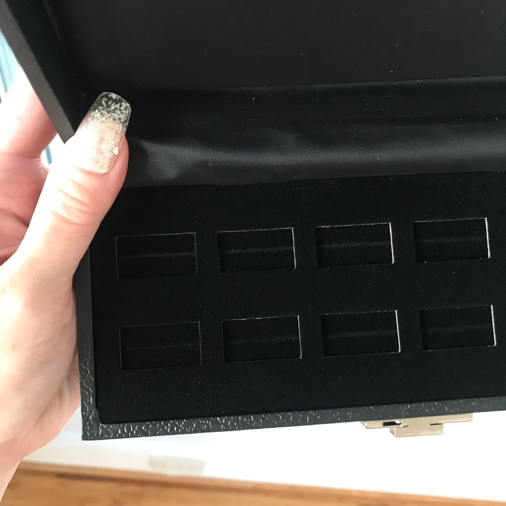 RING TRAVEL CASE - Picture 3 of 8